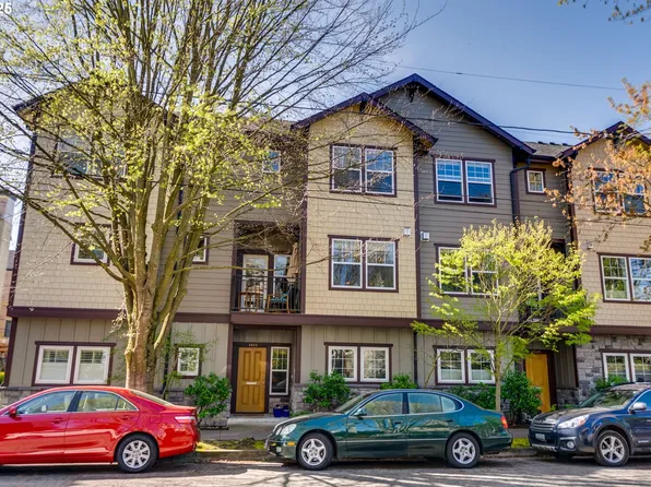 3308 SE Alder St #5, Portland, OR 97214