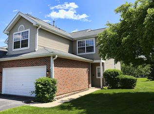 1383 Grandview Ct, Algonquin, IL 60102