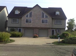2395 Lakeside Dr, Lakemore, OH 44250