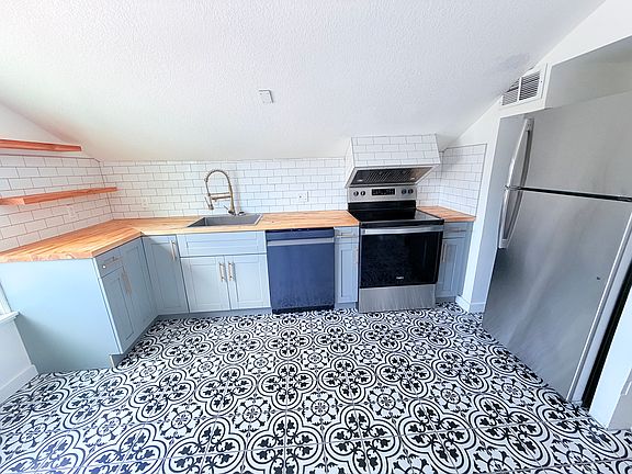 2nd image of 682 13th Ave NW #3