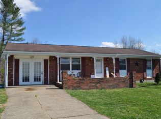 1898 Stivers Rd, Aberdeen, OH 45101