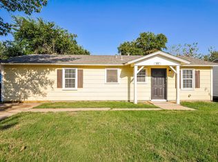 824 Renfro Dr, White Settlement, TX 76108