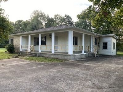 8011 Barren Fork Ln, Bon Aqua, TN, 37025