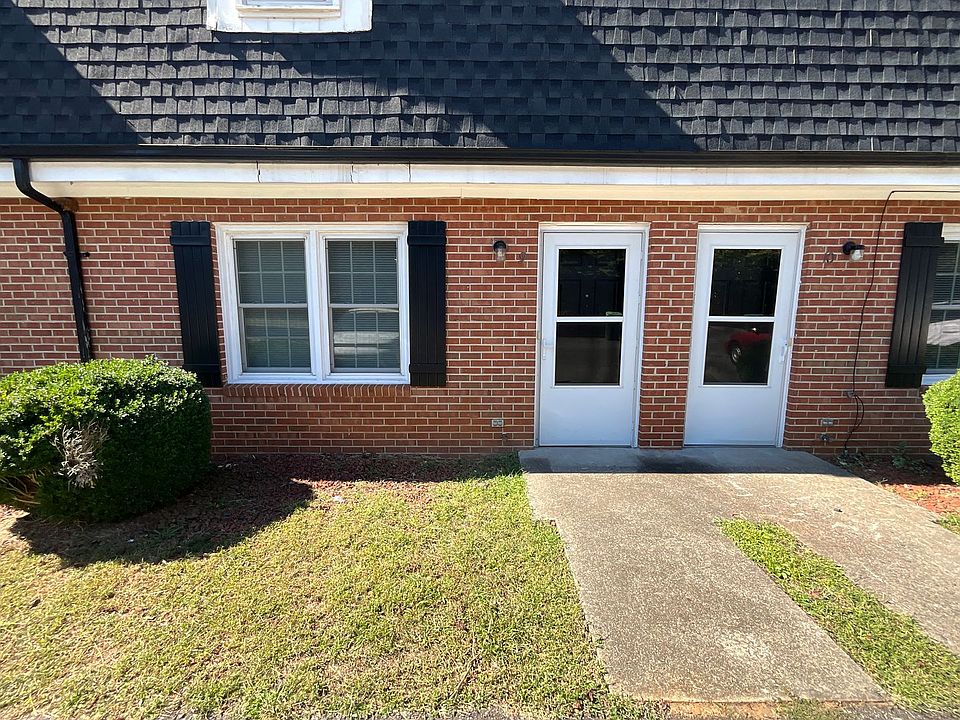 1st image of 1156 Smith Rd #9