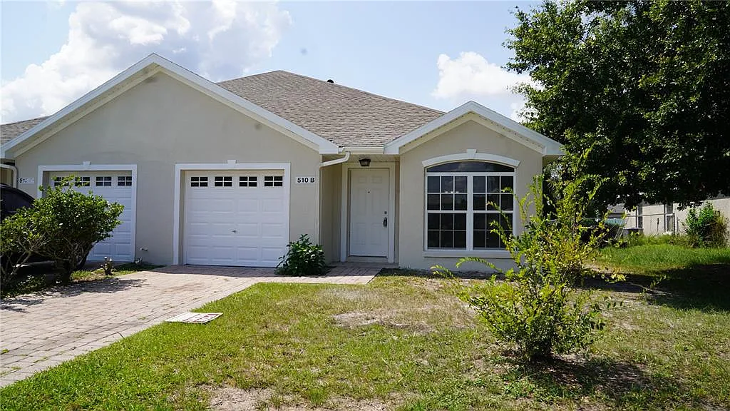 3 bed, 2.0 bath, 1200 sqft, $1,650 — Photo 1