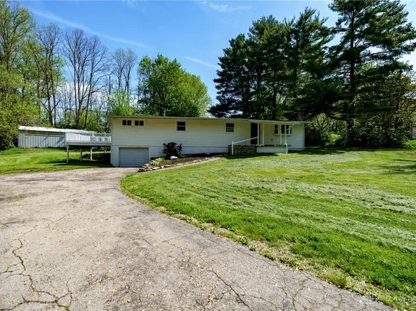 4074 Sierra Park Ter, Dayton, OH 45440