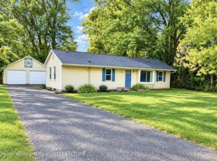 5420 S Waverly Rd, Lansing, MI 48911