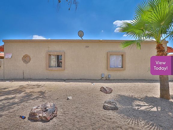 3rd image of 2727 E Marconi Ave APT 4