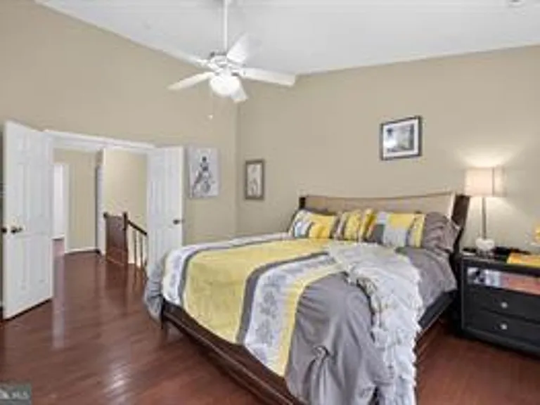 10 Augustine Ct — Photo 15