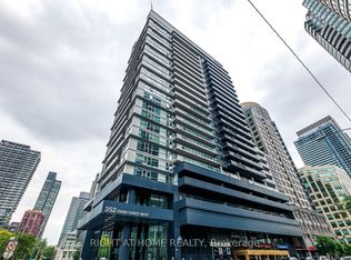 352 Front St W #314, Toronto, ON M5V0K3