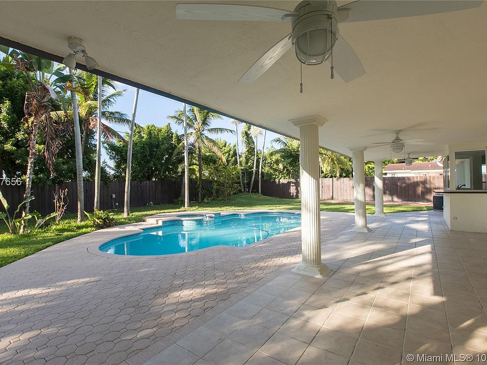 1st image of 6430 Dolphin Dr