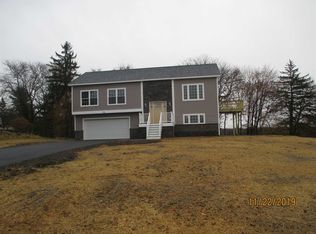 6 Baldwin Rd, Poughkeepsie, NY 12603