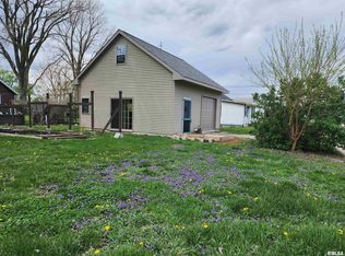 711 N Madison St, Lincoln, IL