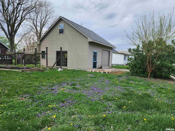 711 N Madison St, Lincoln, IL 62656