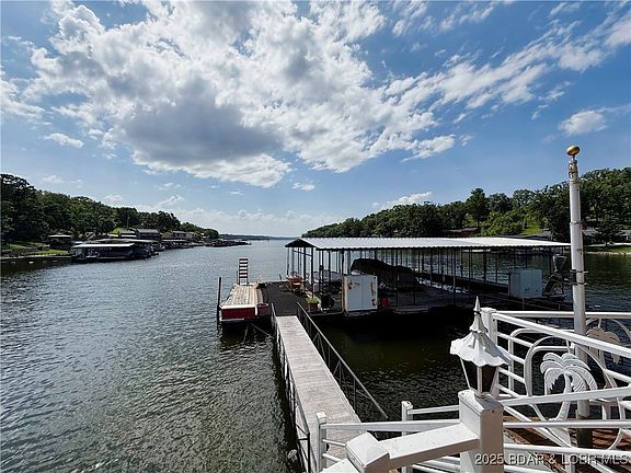 5th image of 436 Putt N Bay Dr