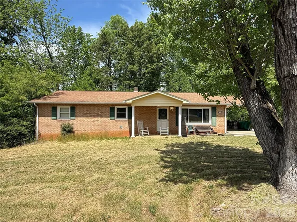 106 Seagle Ave SE, Valdese, NC 28690