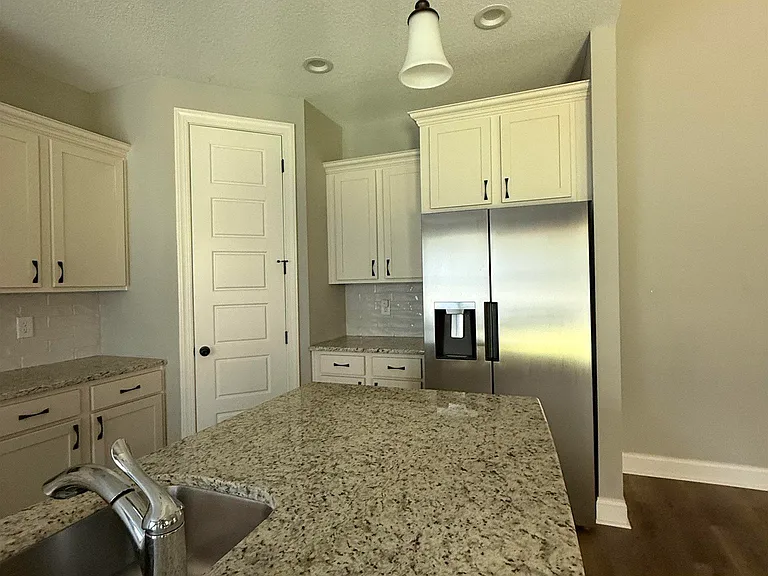 111 Judy Kay Way — Photo 17