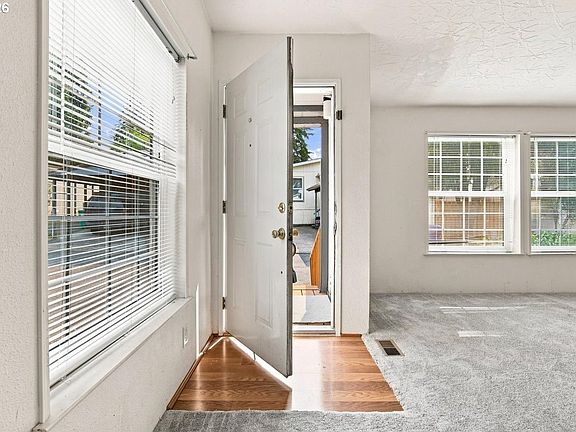 4th image of 14363 SE Christopher Ct #4