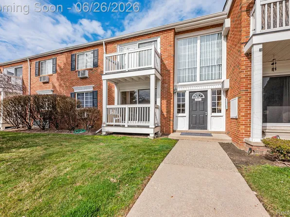 2400 Parmenter Blvd APT 104, Royal Oak, MI 48073