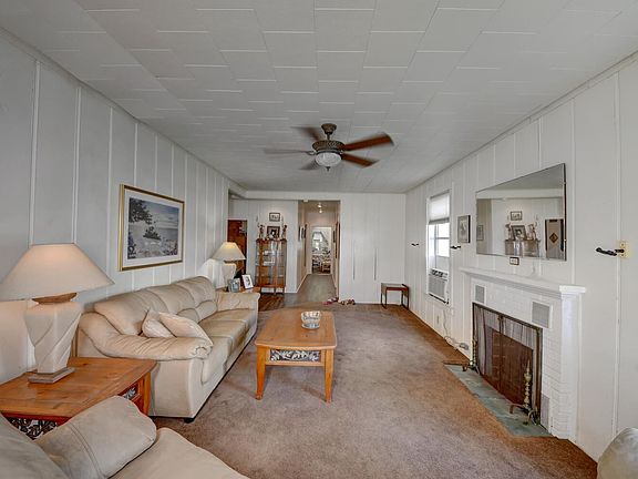 5th image of 4730 NE Indian River Dr