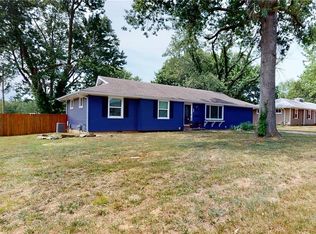 1515 W Allison St, Nevada, MO 64772