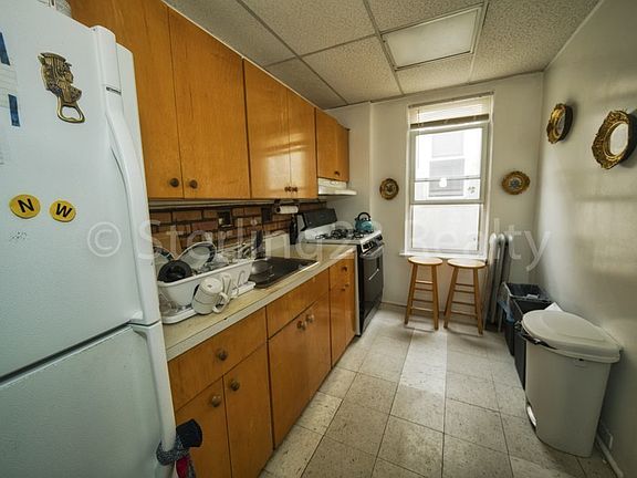 2nd image of 2521 14th St #B2