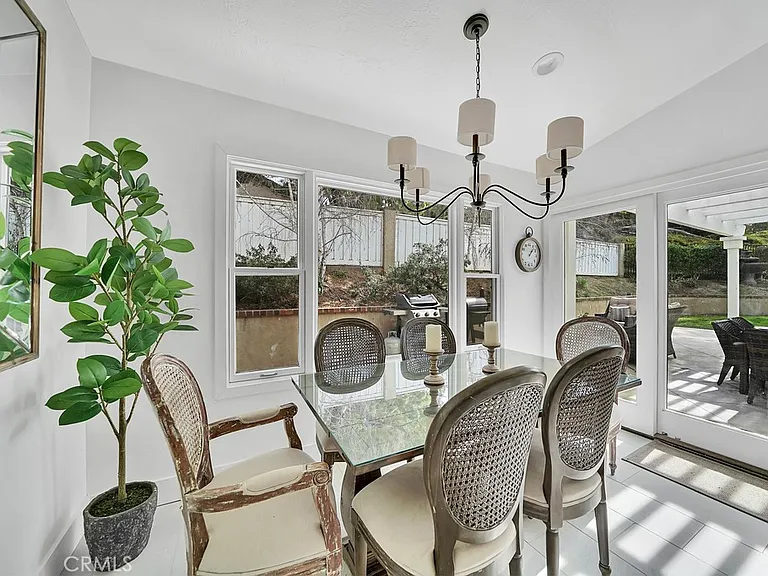 2897 Calle Heraldo — Photo 6