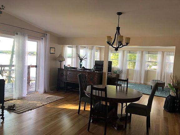 Dining/ Living area upper 