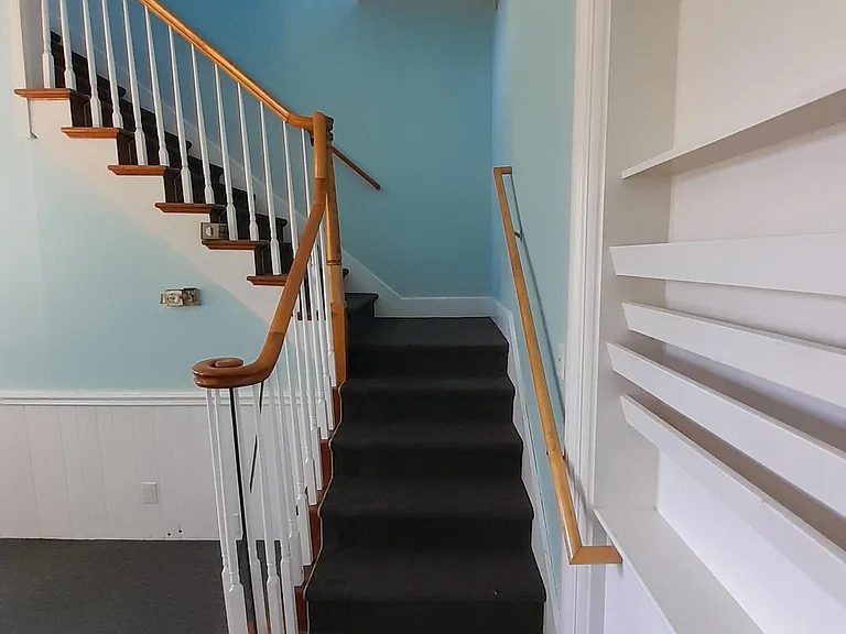 92 Fairfield St #201 — Photo 6