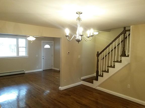Dining rm