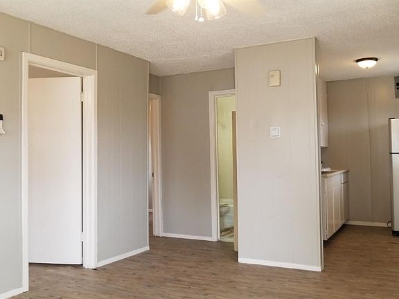 3rd image of 1805 V Ave