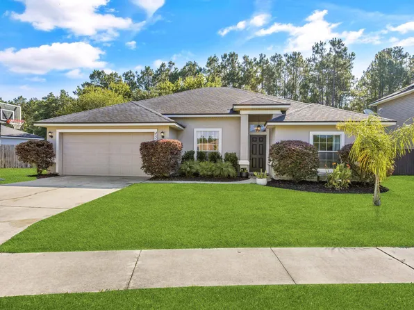 451 W New England Dr, Elkton, FL 32033