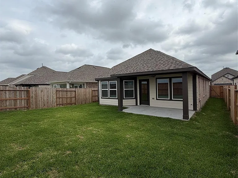 8123 Kay Harbor Dr — Photo 15