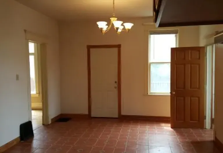 3119 James Ave N — Photo 11