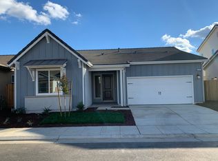 4088 Beverly Ave, Clovis, CA 93619