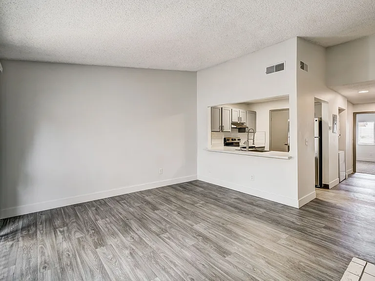 Shift Apartments — Photo 12