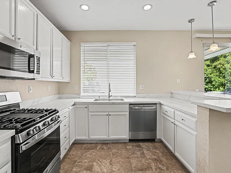 337 Upton Pyne Dr — Photo 10