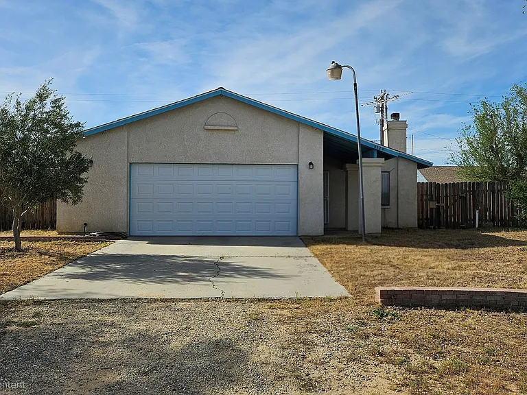 8124 Underwood Ave — Photo 1