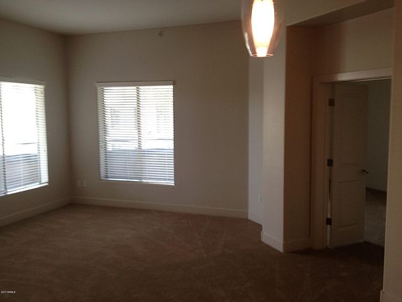 4th image of 945 E Playa Del Norte Dr