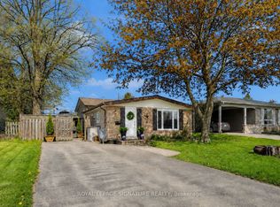 821 Krosno Blvd, Pickering, ON L1W1G7