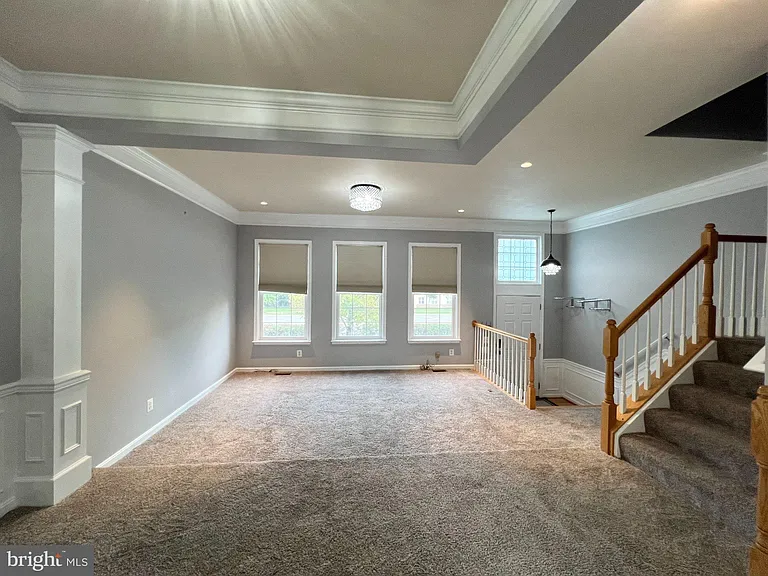 22464 Maison Carree Sq — Photo 4