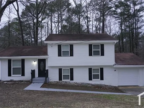 7031 Silver Maple Dr, Morrow, GA 30260