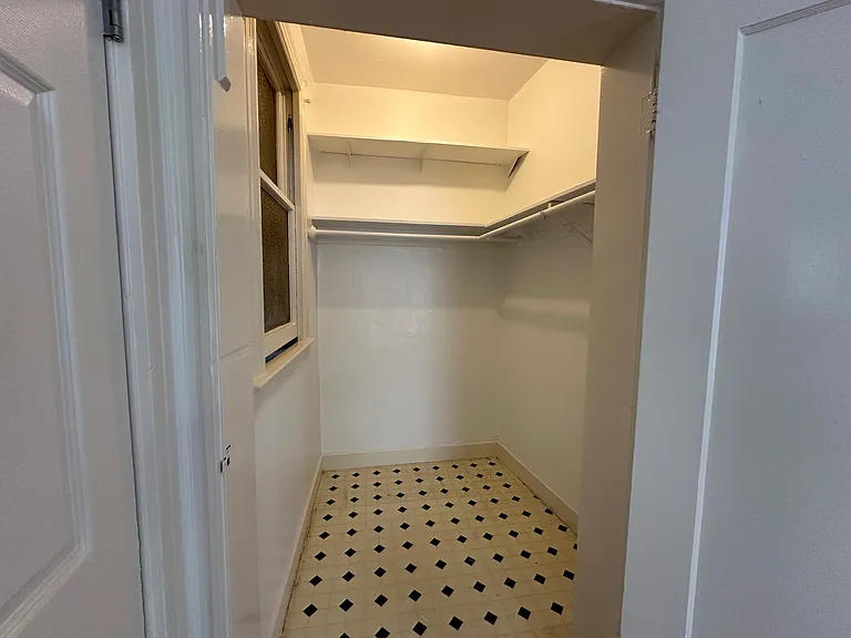 1101 Pine St #104 — Photo 18
