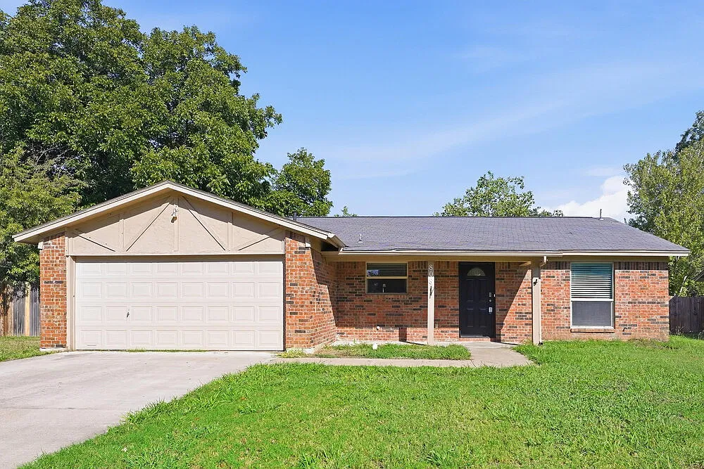 3 bed, 2.0 bath, 1480 sqft, $1,855 — Photo 1