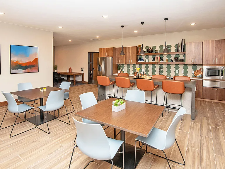 Scharbauer Flats — Photo 8