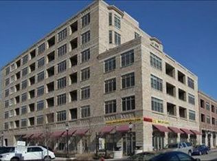 10 S Dunton Ave APT 201, Arlington Heights, IL 60005