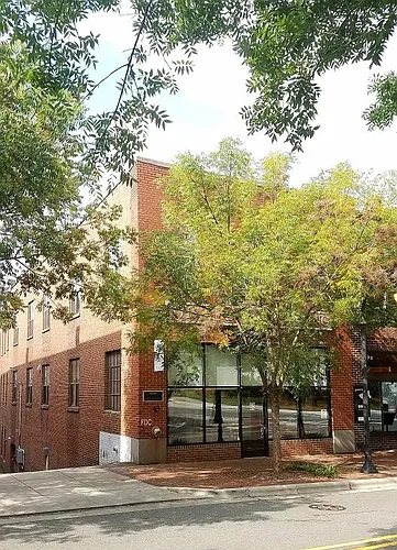 413 E Chapel Hill St Photo 1