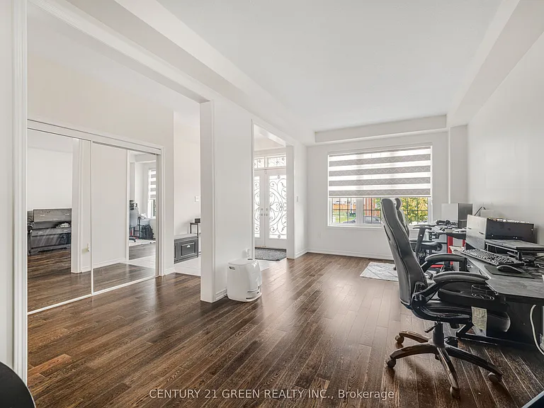 15 Seanesy Dr — Photo 8