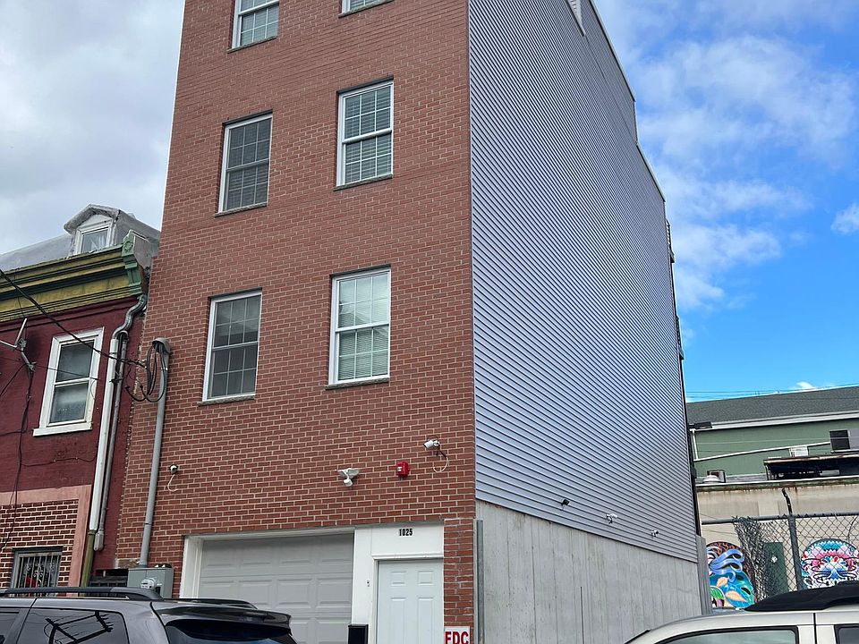 1st image of 1025 Buttonwood St #2