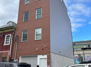 1025 Buttonwood St #2, Philadelphia, PA 19123